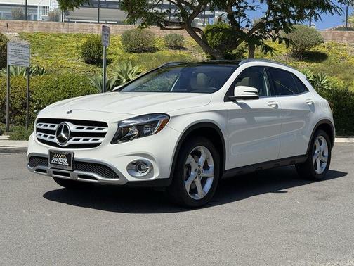 Citrus White 2018 Mercedes-Benz GLA 250 Base 4MATIC