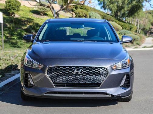 2018 Hyundai Elantra GT Base