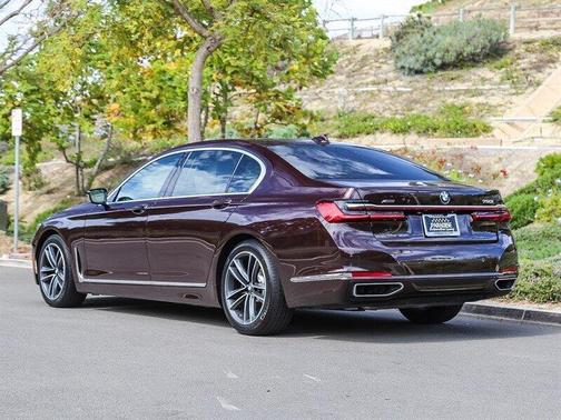 Royal Burgundy Red Metallic 2020 BMW 750 i xDrive