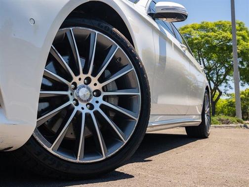 2014 Mercedes-Benz S-Class S 550