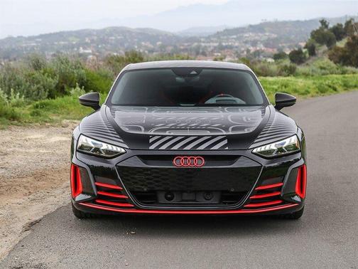 2023 Audi RS e-tron GT Base