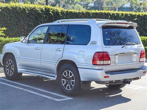 2006 Lexus LX 470 Base (A5)