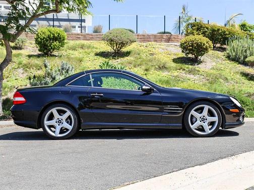Black 2008 Mercedes-Benz SL-Class SL 550