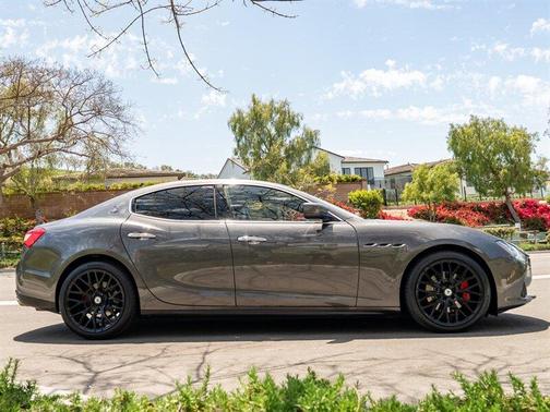 2016 Maserati Ghibli Base