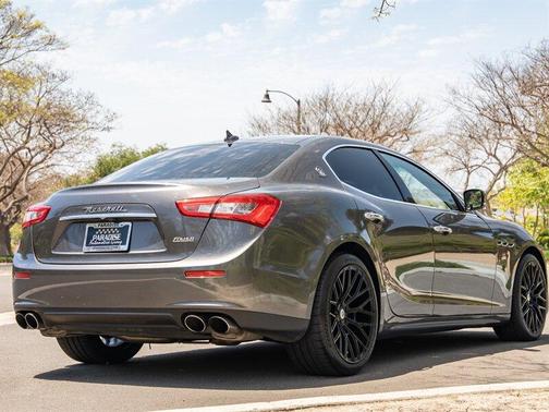 2016 Maserati Ghibli Base