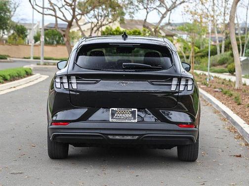 2023 Ford Mustang Mach-E Select