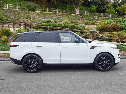 2024 Land Rover Range Rover Sport SE
