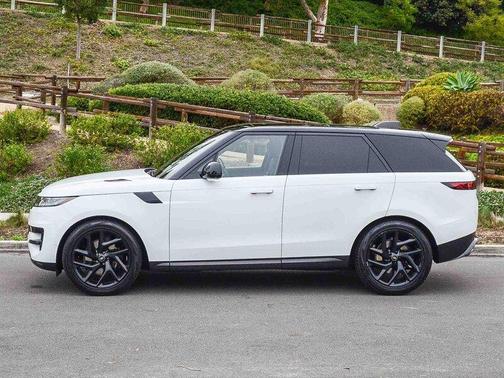 2024 Land Rover Range Rover Sport SE