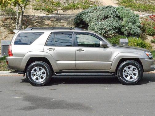 2004 Toyota 4Runner SR5