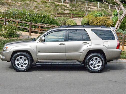 2004 Toyota 4Runner SR5