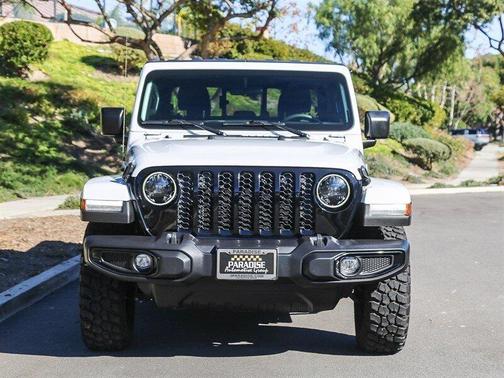 2023 Jeep Gladiator Sport