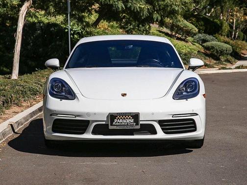2017 Porsche 718 Cayman Base