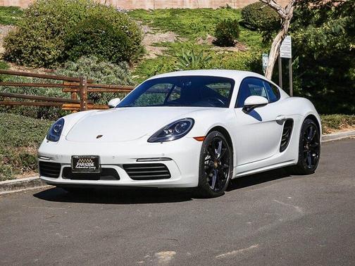 2017 Porsche 718 Cayman Base
