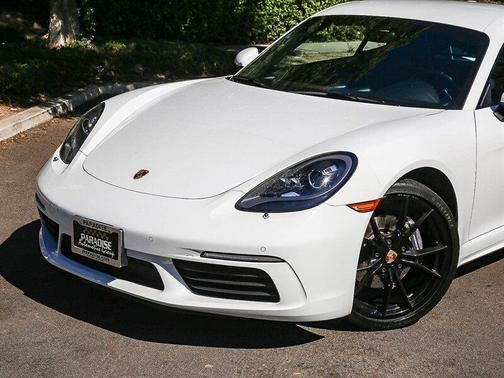 2017 Porsche 718 Cayman Base