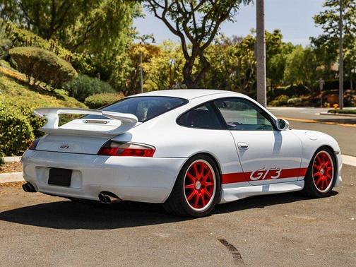 Glacier White 1999 Porsche 911 Carrera