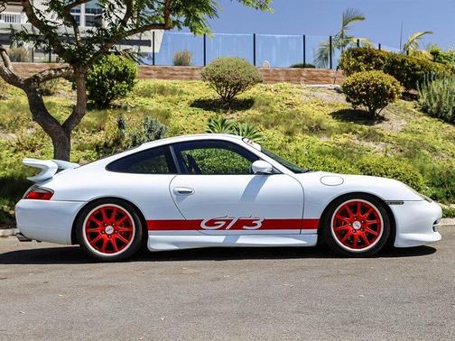 Glacier White 1999 Porsche 911 Carrera