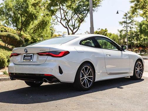 Alpine White 2022 BMW 430 i