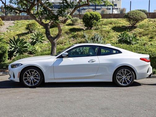 Alpine White 2022 BMW 430 i