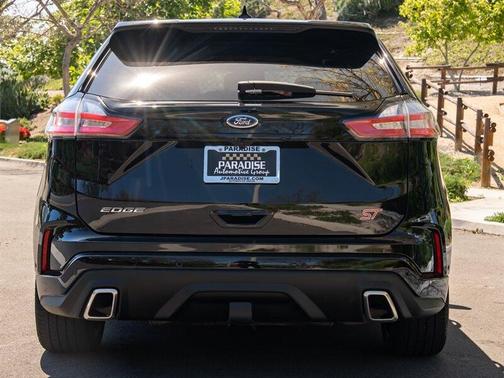 2020 Ford Edge ST