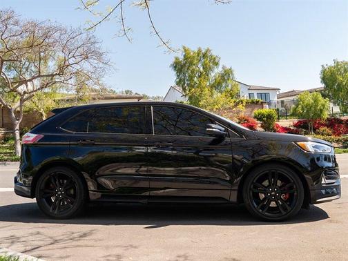 2020 Ford Edge ST