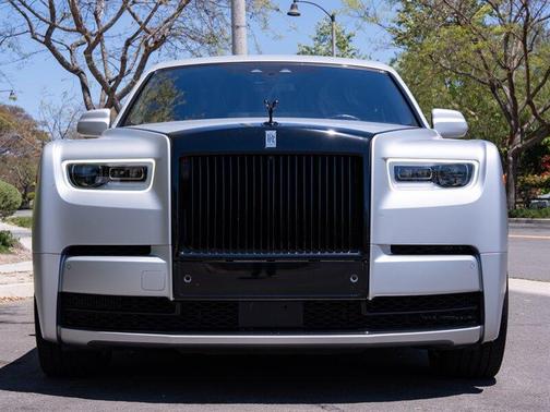 2021 Rolls-Royce Phantom Base
