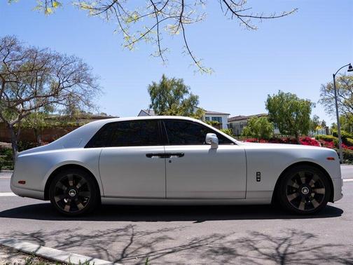 2021 Rolls-Royce Phantom Base