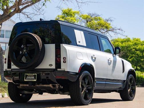 2022 Land Rover Defender 110 X-Dynamic SE