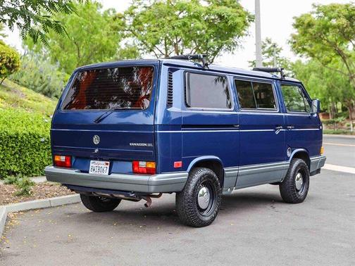 Blue 1988 Volkswagen Vanagon GL