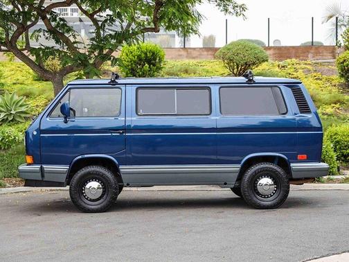 Blue 1988 Volkswagen Vanagon GL