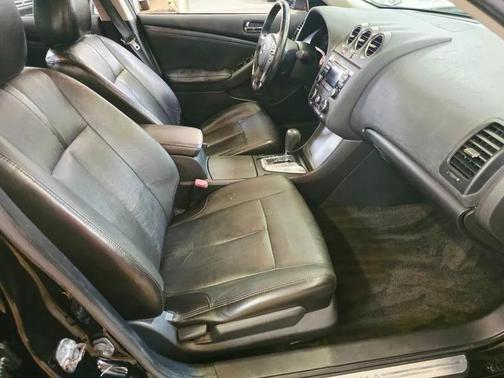 Super Black 2010 Nissan Altima 3.5 SR