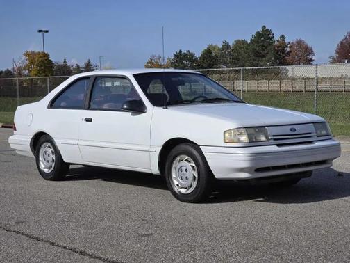 1993 Ford Tempo GL
