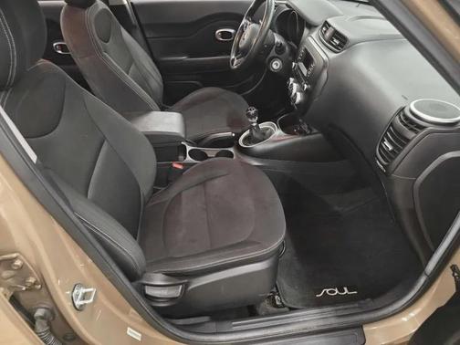 2015 Kia Soul Base