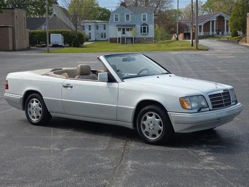 White 1995 Mercedes-Benz E-Class Cabriolet