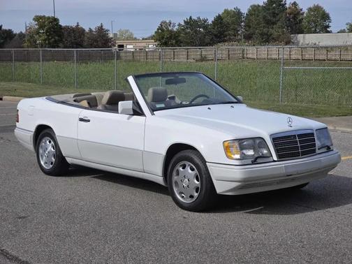 1995 Mercedes-Benz E-Class Cabriolet