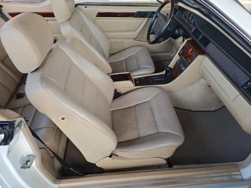 White 1995 Mercedes-Benz E-Class Cabriolet