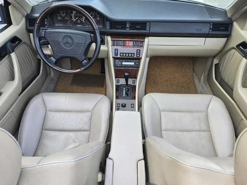 1995 Mercedes-Benz E-Class Cabriolet