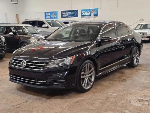 Deep Black Pearl 2017 Volkswagen Passat 1.8T R-Line w/Comfort