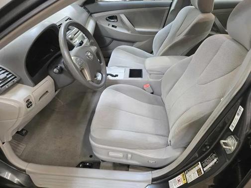 Classic Silver Metallic 2008 Toyota Camry LE