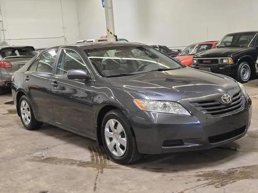 Classic Silver Metallic 2008 Toyota Camry LE