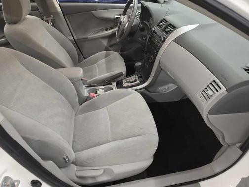 Super White 2010 Toyota Corolla LE