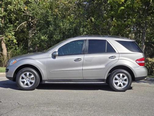 Beige 2007 Mercedes-Benz M-Class 4MATIC