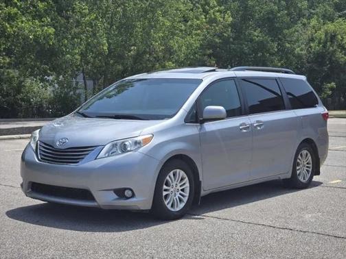 2015 Toyota Sienna XLE Premium