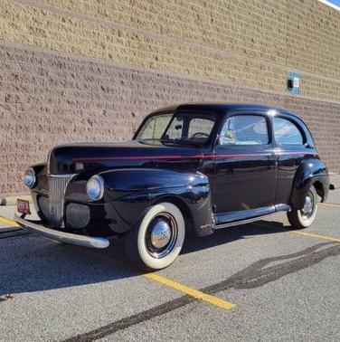 1941 Ford Deluxe Base