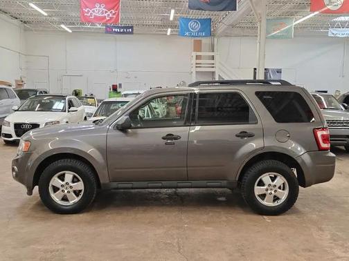 Ingot Silver Metallic 2012 Ford Escape XLT