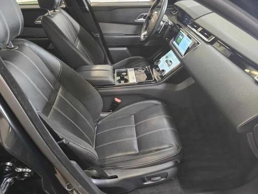 Black 2018 Land Rover Range Rover Velar P380 SE R-Dynamic