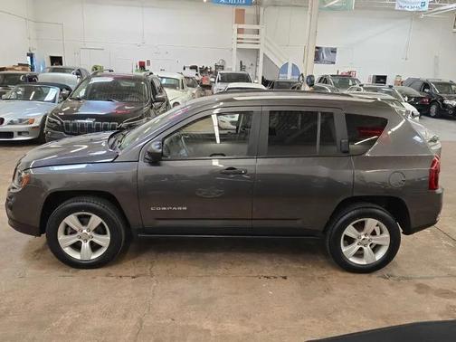 Granite Crystal Metallic Clearcoat 2017 Jeep Compass Sport