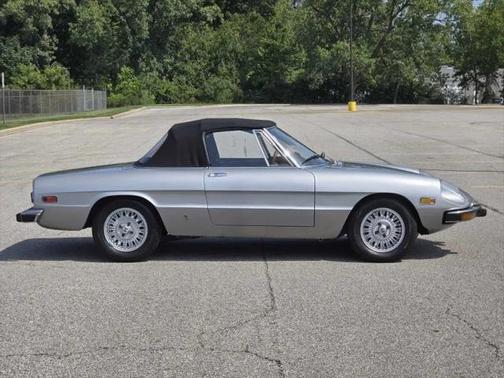 1974 Alfa Romeo Spider Spider Veloce 2000 Iniezione