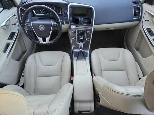 2015 Volvo XC60 T5 Premier Plus
