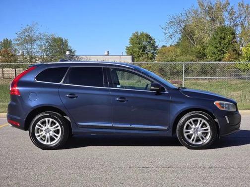 2015 Volvo XC60 T5 Premier Plus