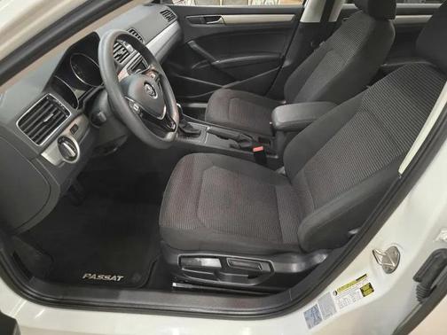 2016 Volkswagen Passat 1.8T S